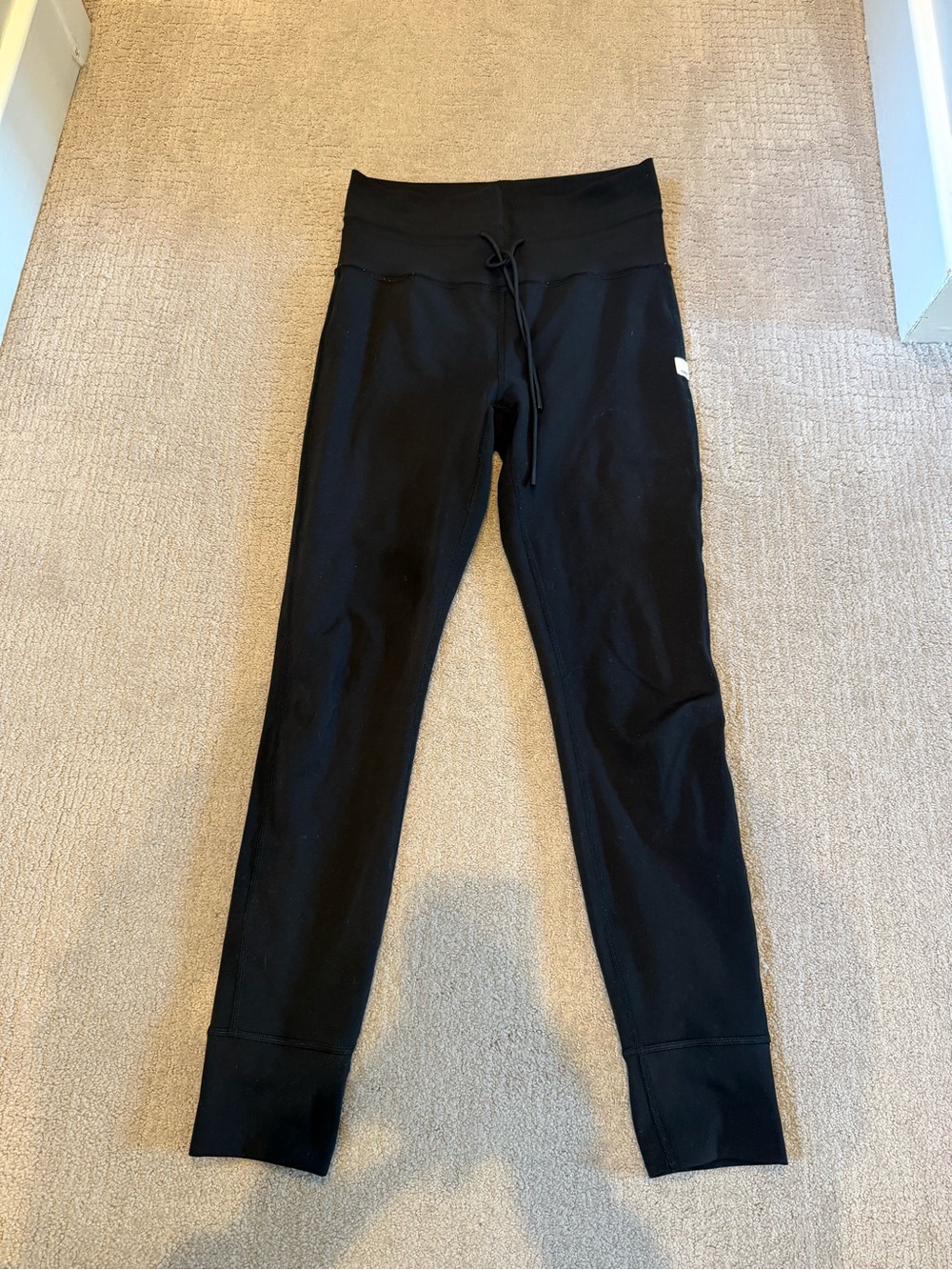 Vuori Daily Form Black Drawstring Leggings